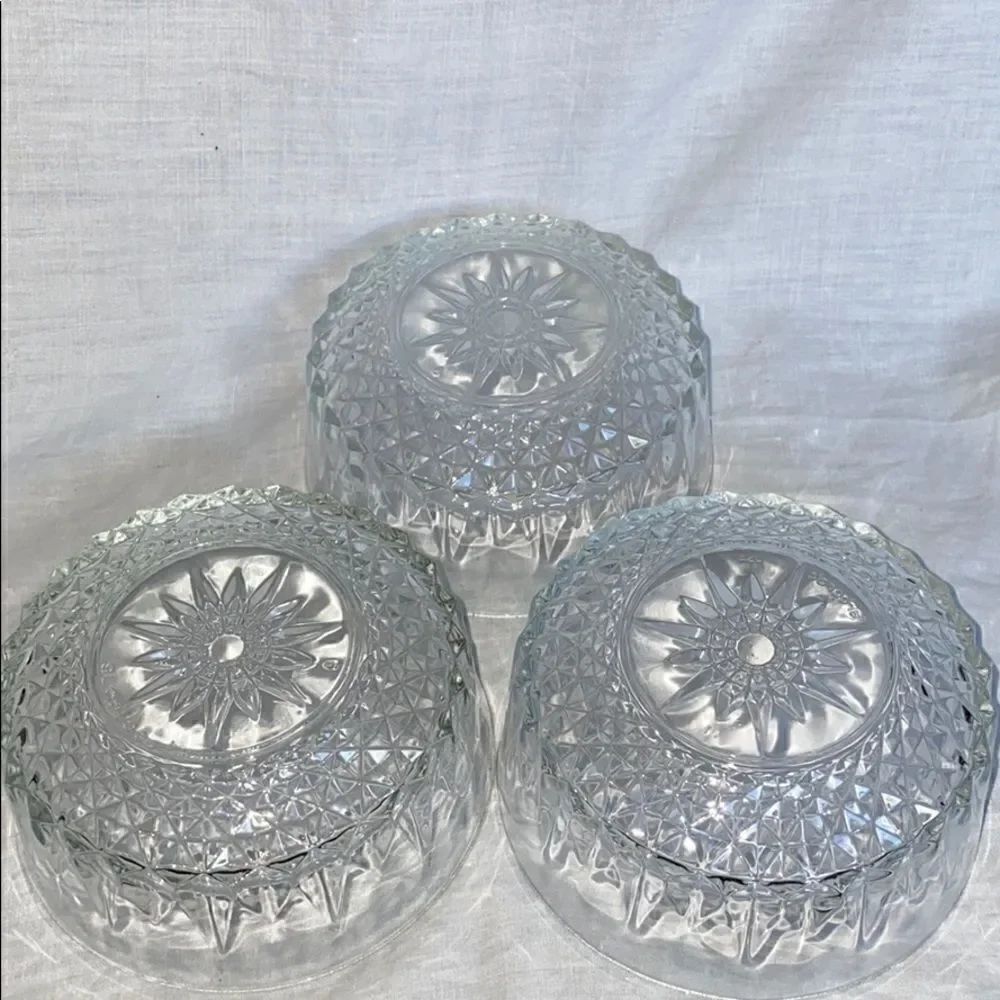 ARCOROC FRANCE Vintage Glass Bowls-Set of 3 - Picture 5 of 6
